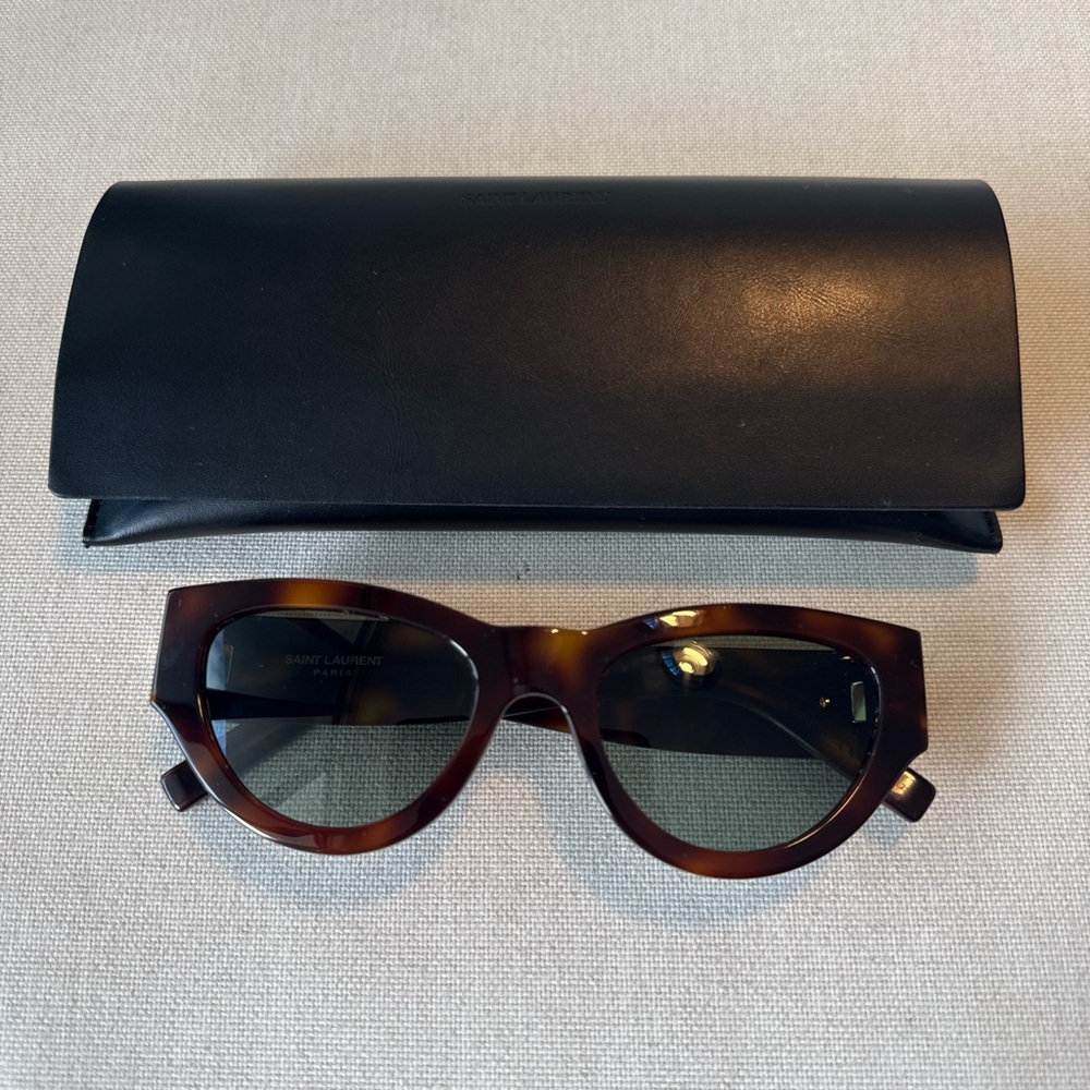 Tortoise Shell Sunglasses - Picture 2 of 7